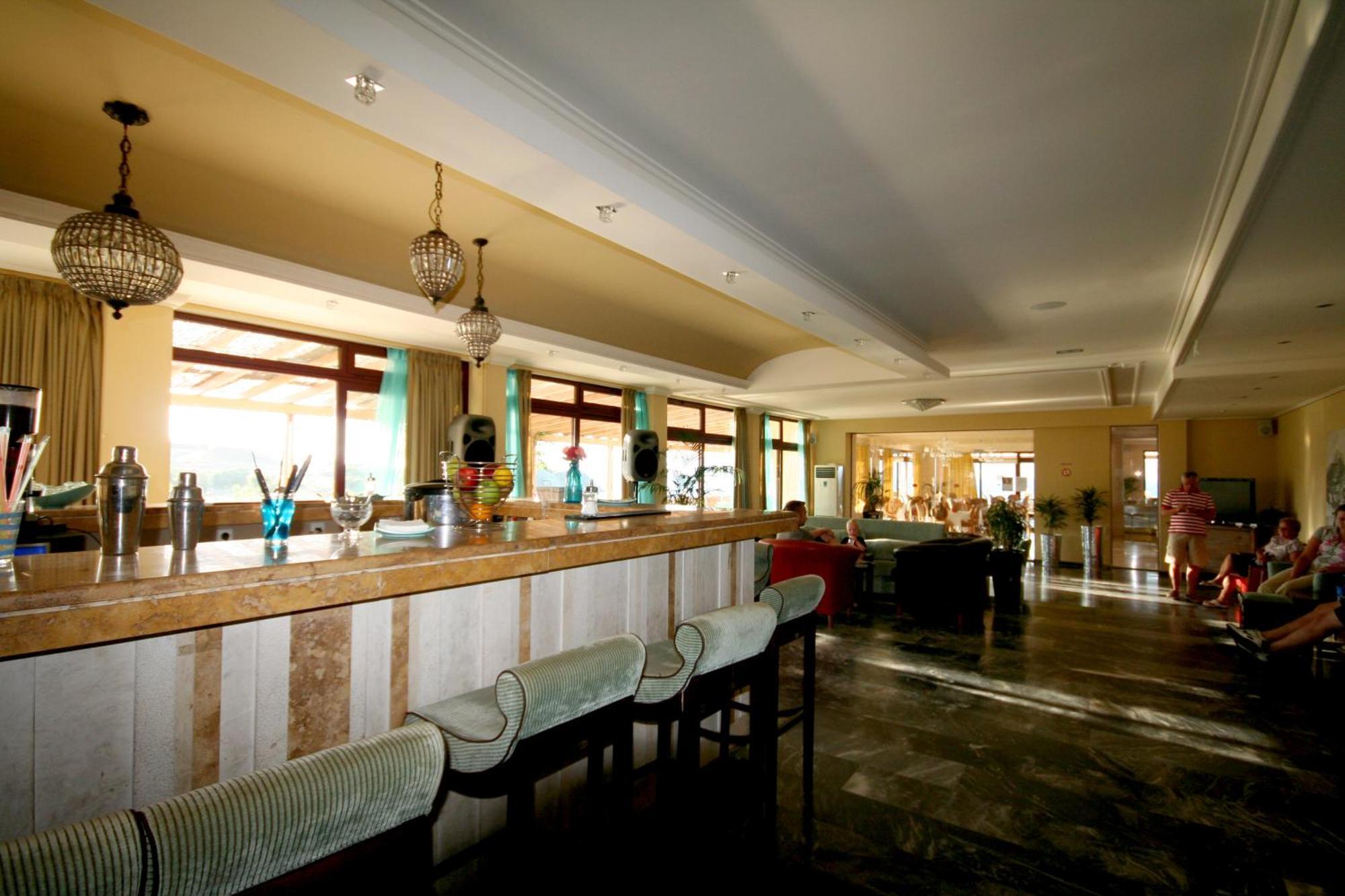Viva Mare Hotel & Spa Митимна Экстерьер фото